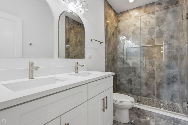 4841 S Prairie Avenue, Chicago, IL 60615