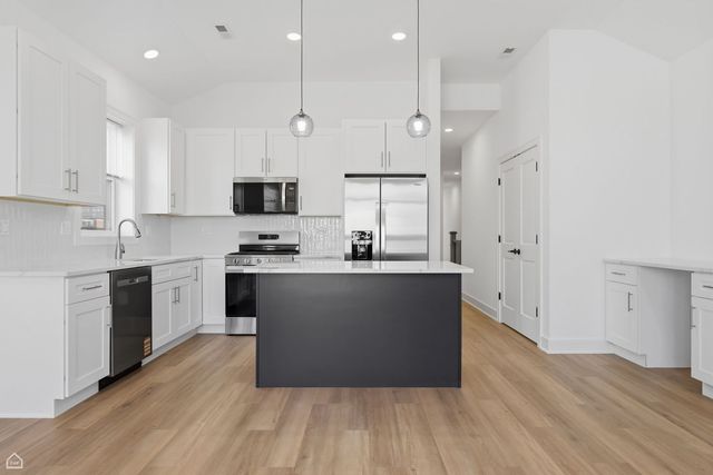 4841 S Prairie Avenue, Chicago, IL 60615