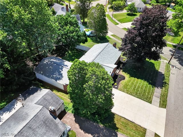 1807 Wicliff Avenue NE, Massillon, OH 44646