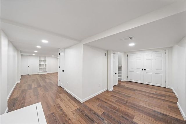 5711 W 78th Terrace, Prairie Village, KS 66208
