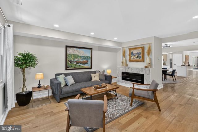 310 S ALFRED ST, Alexandria, VA 22314
