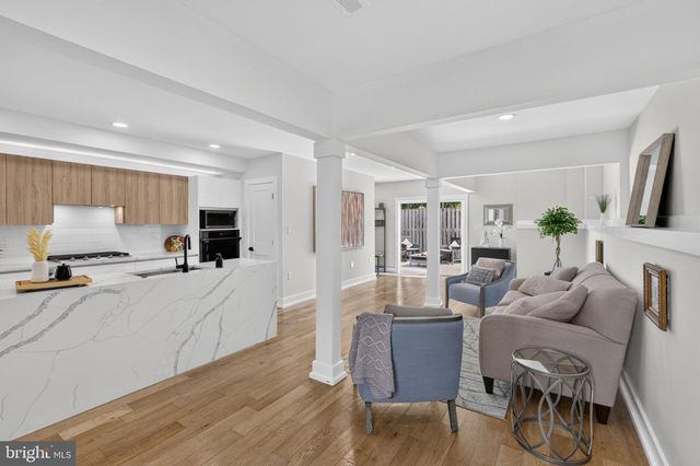 310 S ALFRED ST, Alexandria, VA 22314