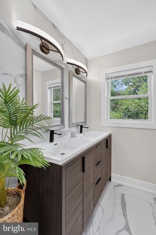 310 S ALFRED ST, Alexandria, VA 22314