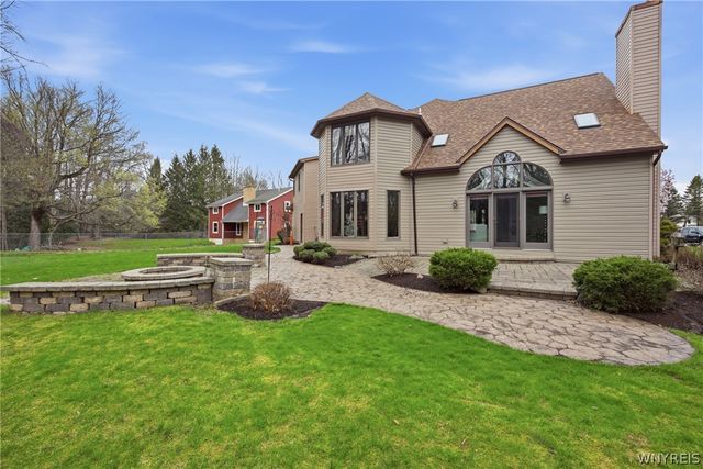 10 Tiffany Lane, Elma, NY 14059