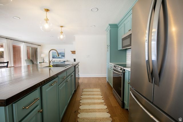 888 THORNFIELD RD, Kaysville, UT 84037