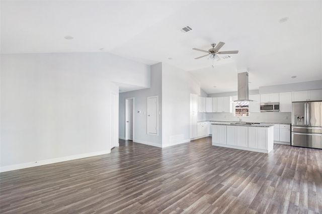 1 Mill Creek Road, Point Blank, TX 77364