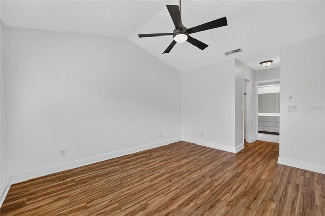 8352 MEADOWBROOK DRIVE 10, Seminole, FL 33777