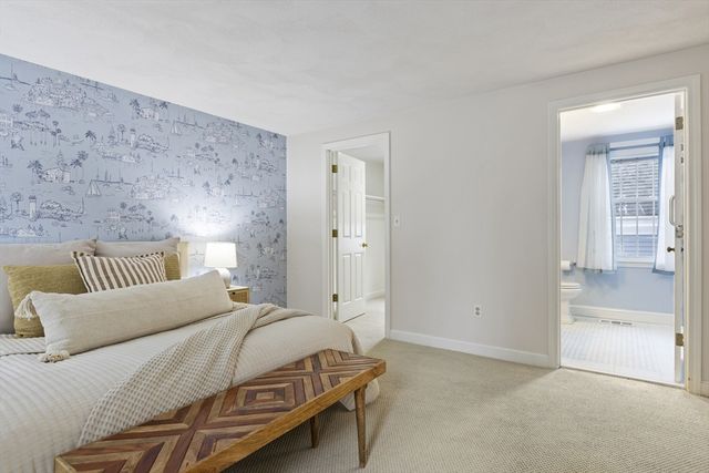 26 Mitchell Grant Way 26, Bedford, MA 01730