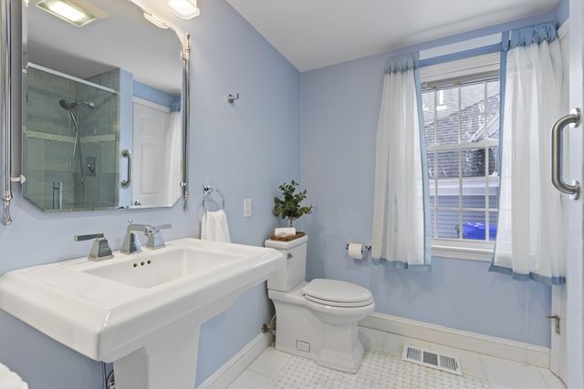 26 Mitchell Grant Way 26, Bedford, MA 01730