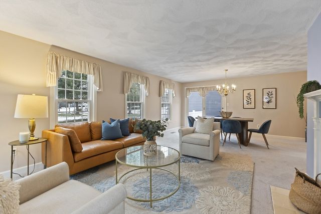 26 Mitchell Grant Way 26, Bedford, MA 01730
