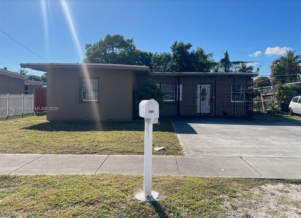 580 NW 116th Ter, Miami, FL 33168