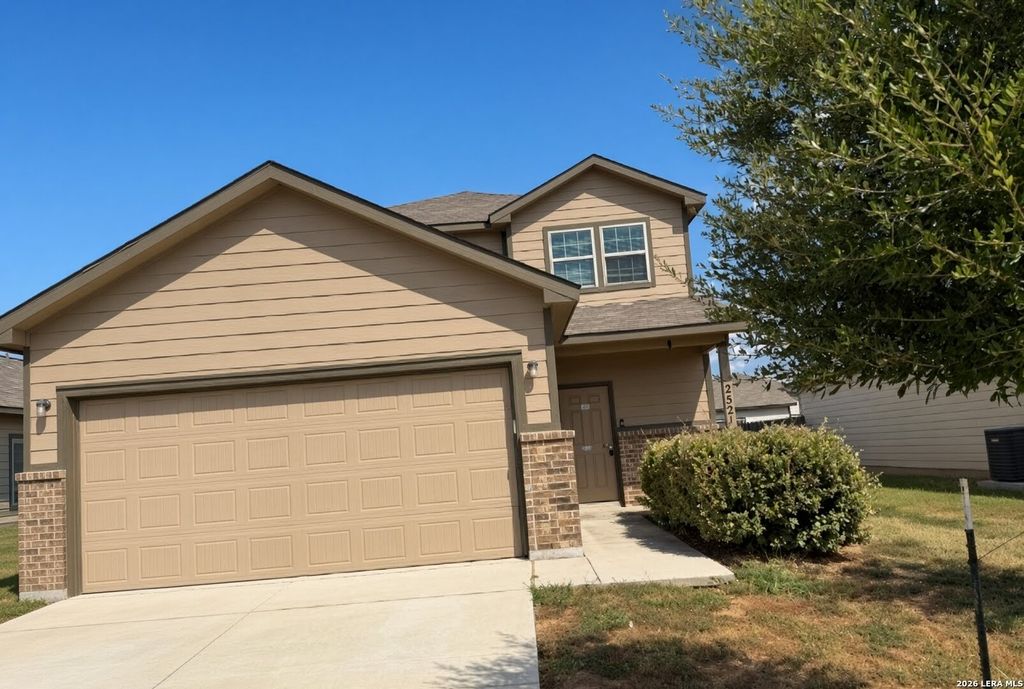 2521 Marty Way, Seguin, TX 78155