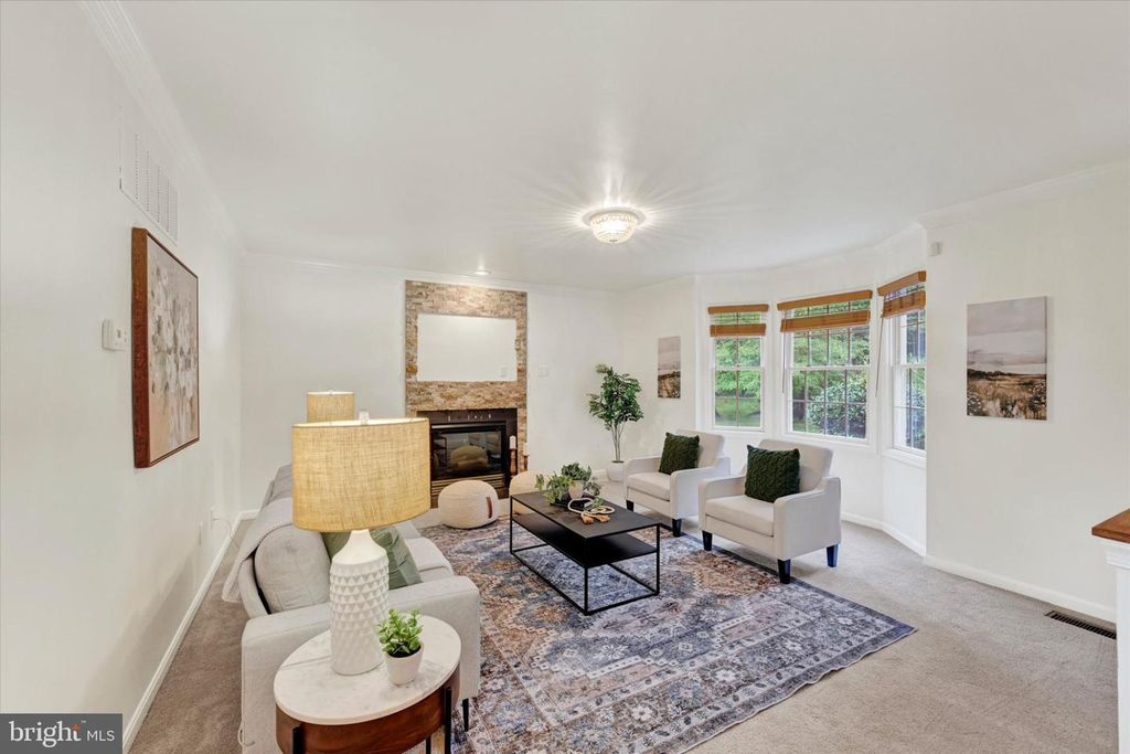 Image 11 of property listing at 9537 WHITEHURST DR, Owings Mills, MD 21117