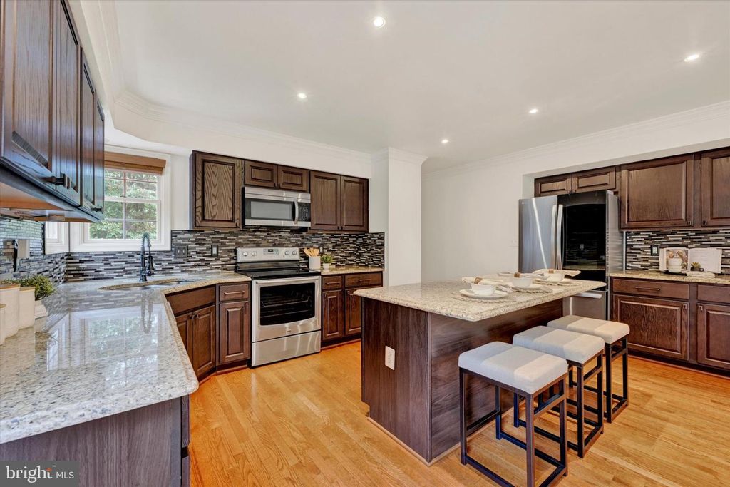 Image 15 of property listing at 9537 WHITEHURST DR, Owings Mills, MD 21117