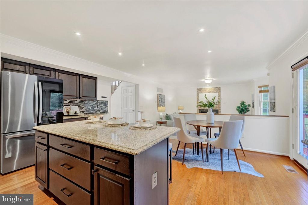 Image 16 of property listing at 9537 WHITEHURST DR, Owings Mills, MD 21117