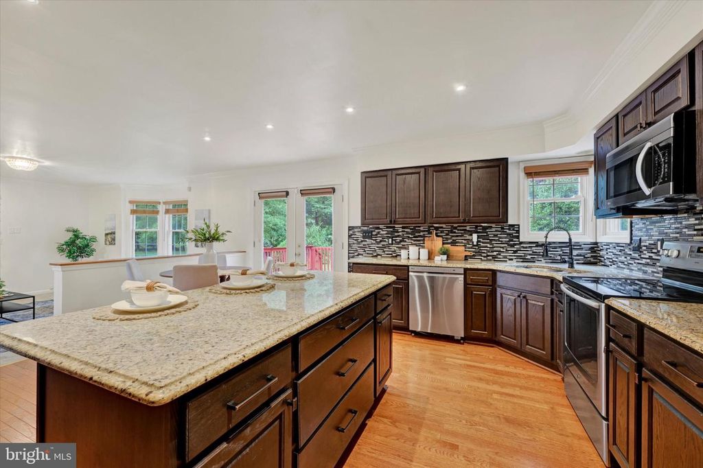 Image 17 of property listing at 9537 WHITEHURST DR, Owings Mills, MD 21117