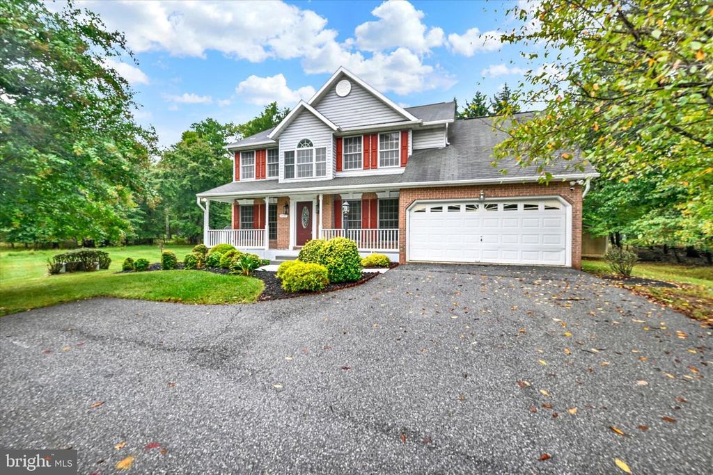 Image 2 of property listing at 9537 WHITEHURST DR, Owings Mills, MD 21117