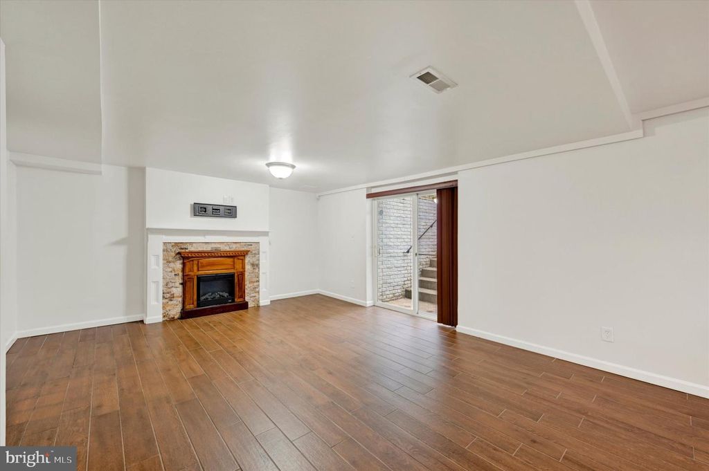 Image 32 of property listing at 9537 WHITEHURST DR, Owings Mills, MD 21117
