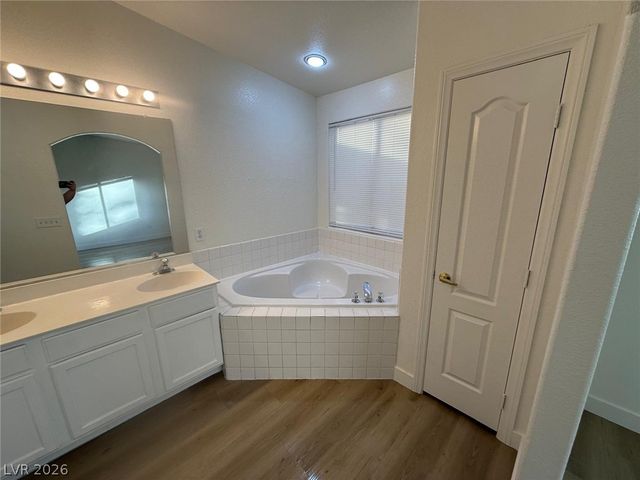 5247 Sugar Maple Court, North Las Vegas, NV 89031