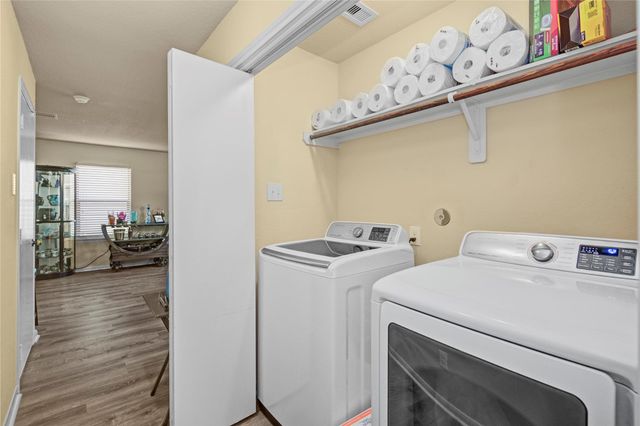 679 Fallow Lane, Alvin, TX 77511