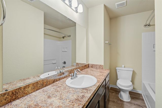 679 Fallow Lane, Alvin, TX 77511