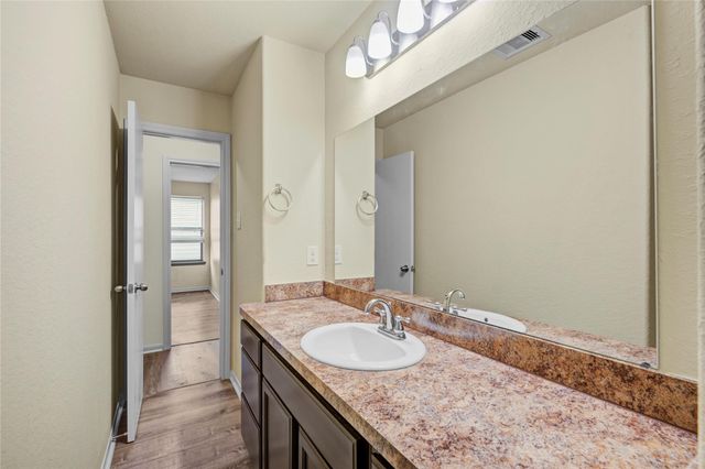 679 Fallow Lane, Alvin, TX 77511