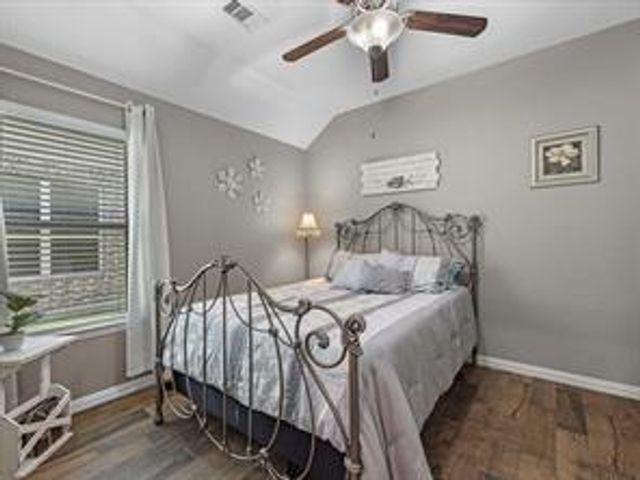 1326 Tee Time Ct, Crosby, TX 77532