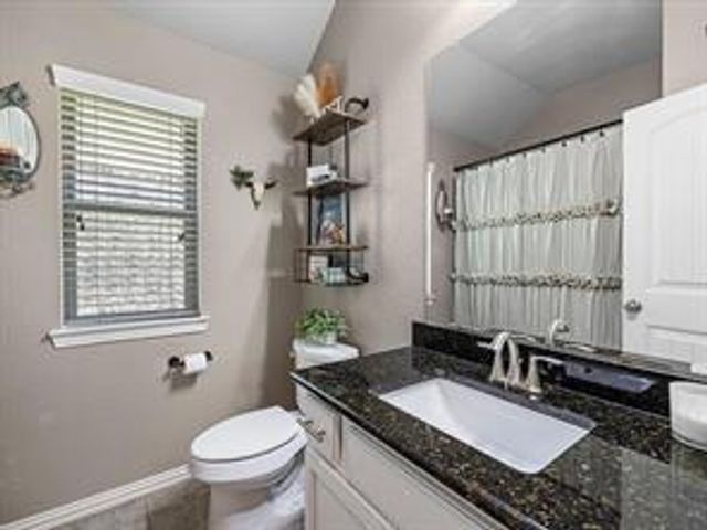 1326 Tee Time Ct, Crosby, TX 77532