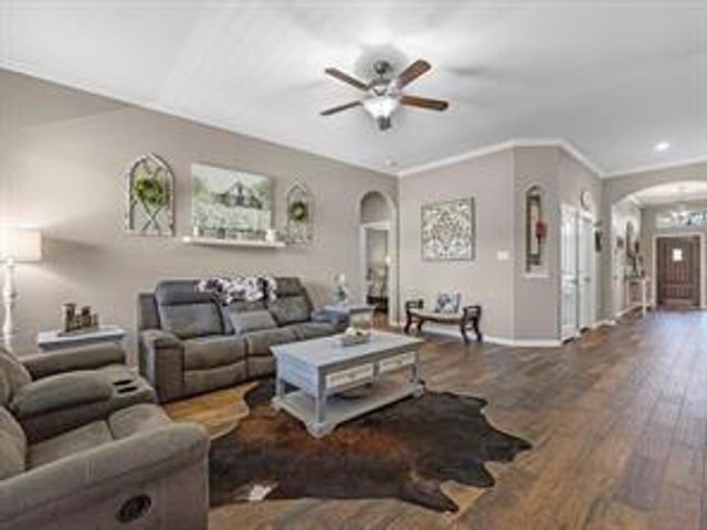 1326 Tee Time Ct, Crosby, TX 77532