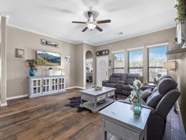 1326 Tee Time Ct, Crosby, TX 77532