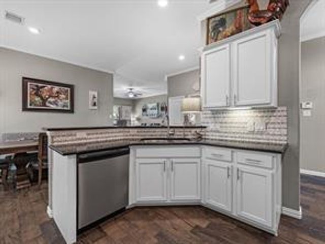 1326 Tee Time Ct, Crosby, TX 77532