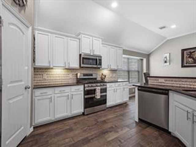 1326 Tee Time Ct, Crosby, TX 77532