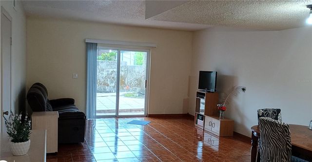 11727 WESSON CIRCLE, Tampa, FL 33618