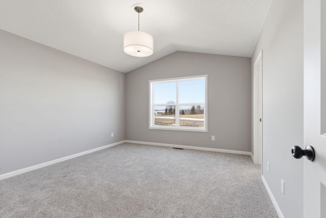 1618 191st Avenue NE, East Bethel, MN 55011