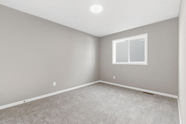 1618 191st Avenue NE, East Bethel, MN 55011