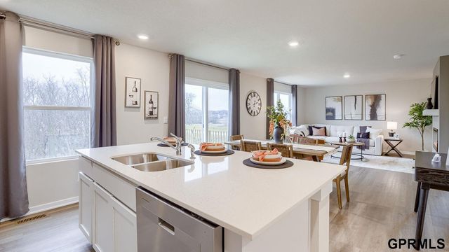 13012 S 67th Street, Papillion, NE 68133