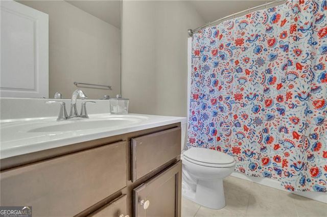 194 Lakestone Parkway, Woodstock, GA 30188