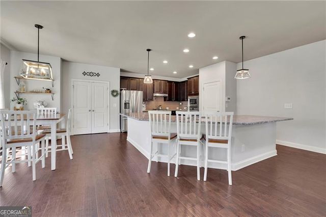 194 Lakestone Parkway, Woodstock, GA 30188
