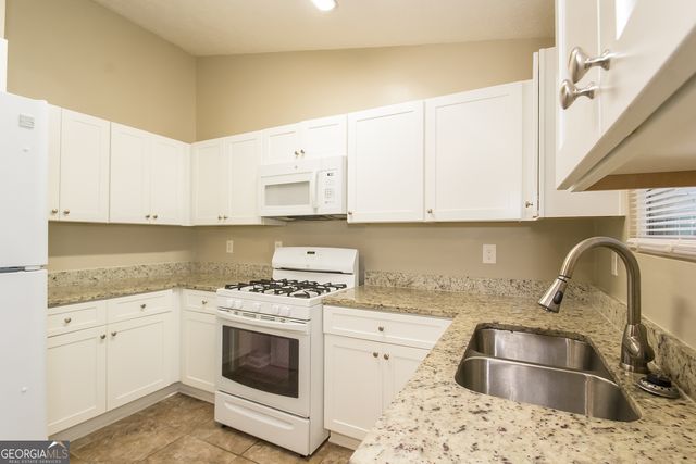 5217 Scarbrough Lane, Stone Mountain, GA 30088
