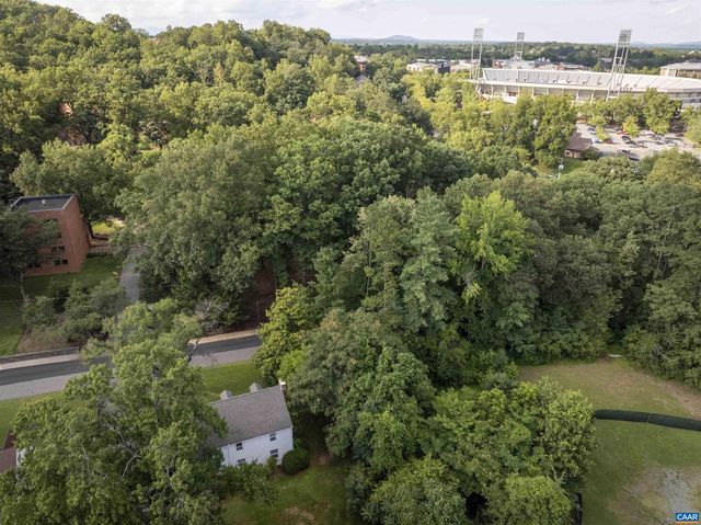 2201 STADIUM RD, Charlottesville, VA 22903