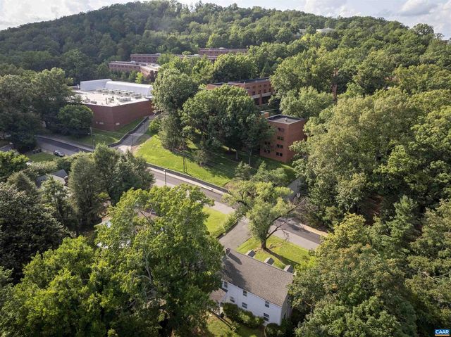 2201 STADIUM RD, Charlottesville, VA 22903