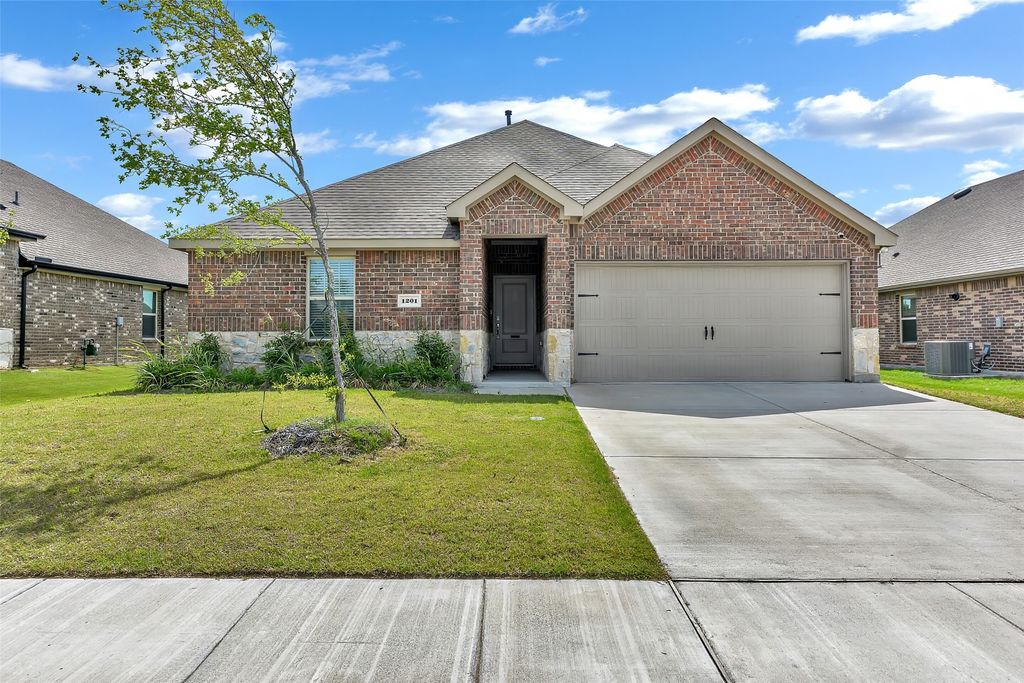 1201 Blossom Court Drive, Princeton, TX 75407