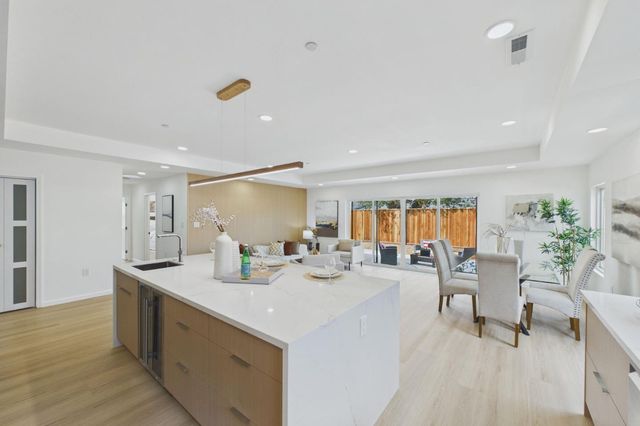 803 W Sunnyoaks Avenue, Campbell, CA 95008