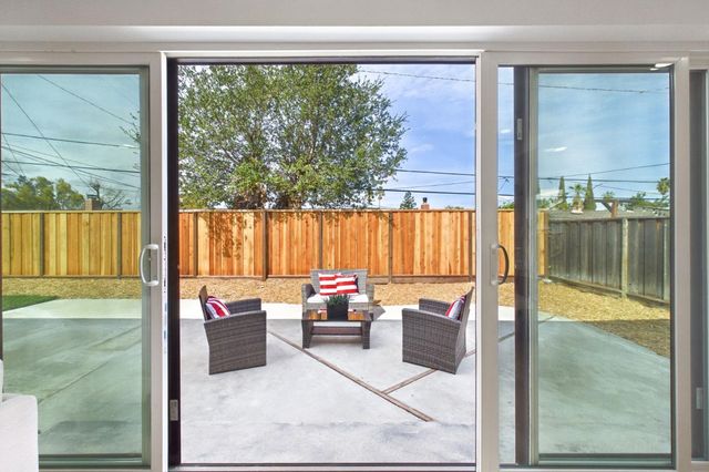 803 W Sunnyoaks Avenue, Campbell, CA 95008