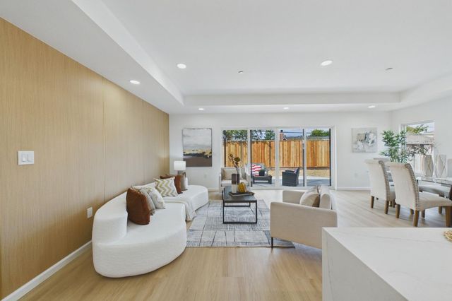 803 W Sunnyoaks Avenue, Campbell, CA 95008