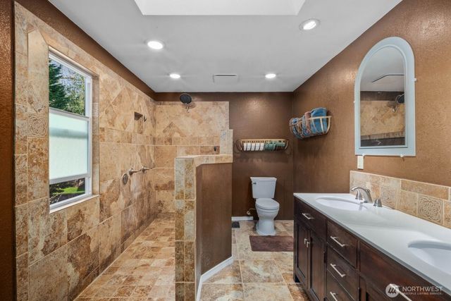 25004 170th Way SE, Covington, WA 98042