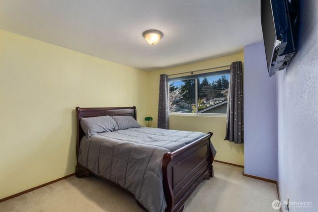 25004 170th Way SE, Covington, WA 98042