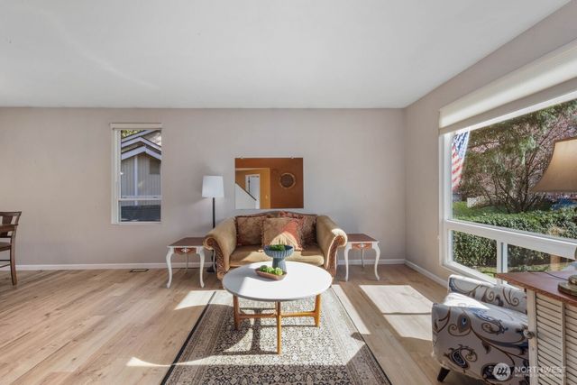 25004 170th Way SE, Covington, WA 98042