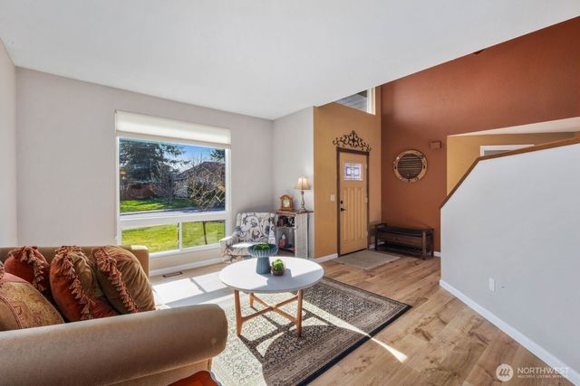 25004 170th Way SE, Covington, WA 98042