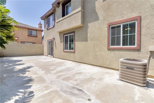 6861 Earp Way, Fontana, CA 92336